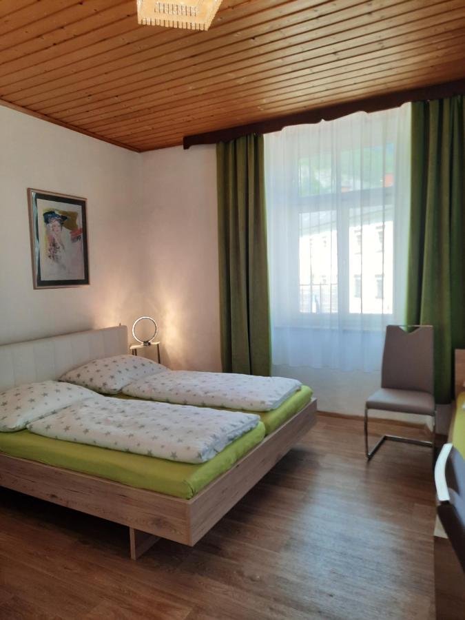Gaestehaus Zur Post - Heritage Inn Spital Am Pyhrn Bagian luar foto
